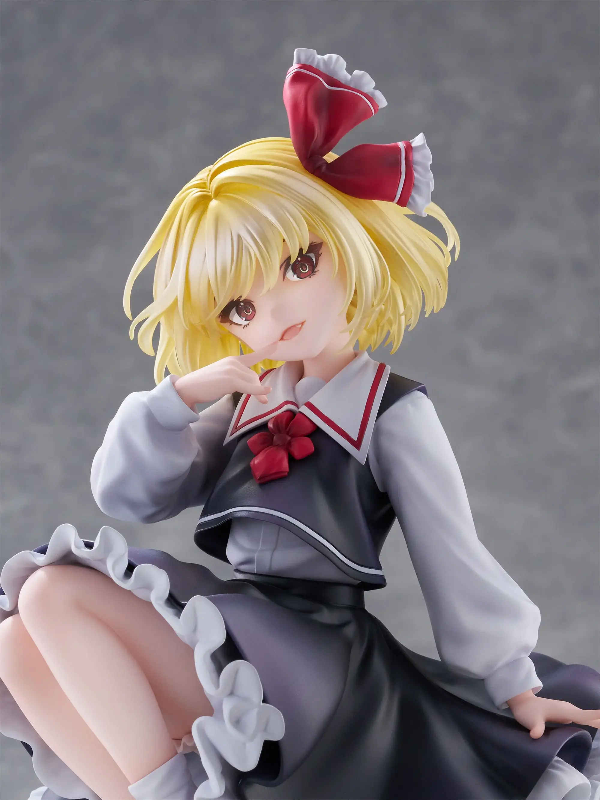 Figurine Rumia illustration by Uoozan de Touhou Project par F:NEX, échelle 1/7, hauteur 240 mm